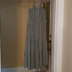 Green flowy midi dress!